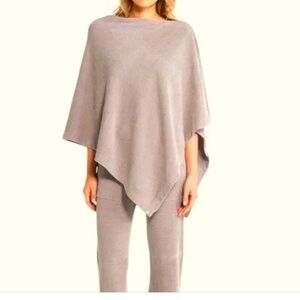Barefoot Dreams CozyChic Ultra Lite. Beach Rock. Cape coverlet OS/jogger set M.